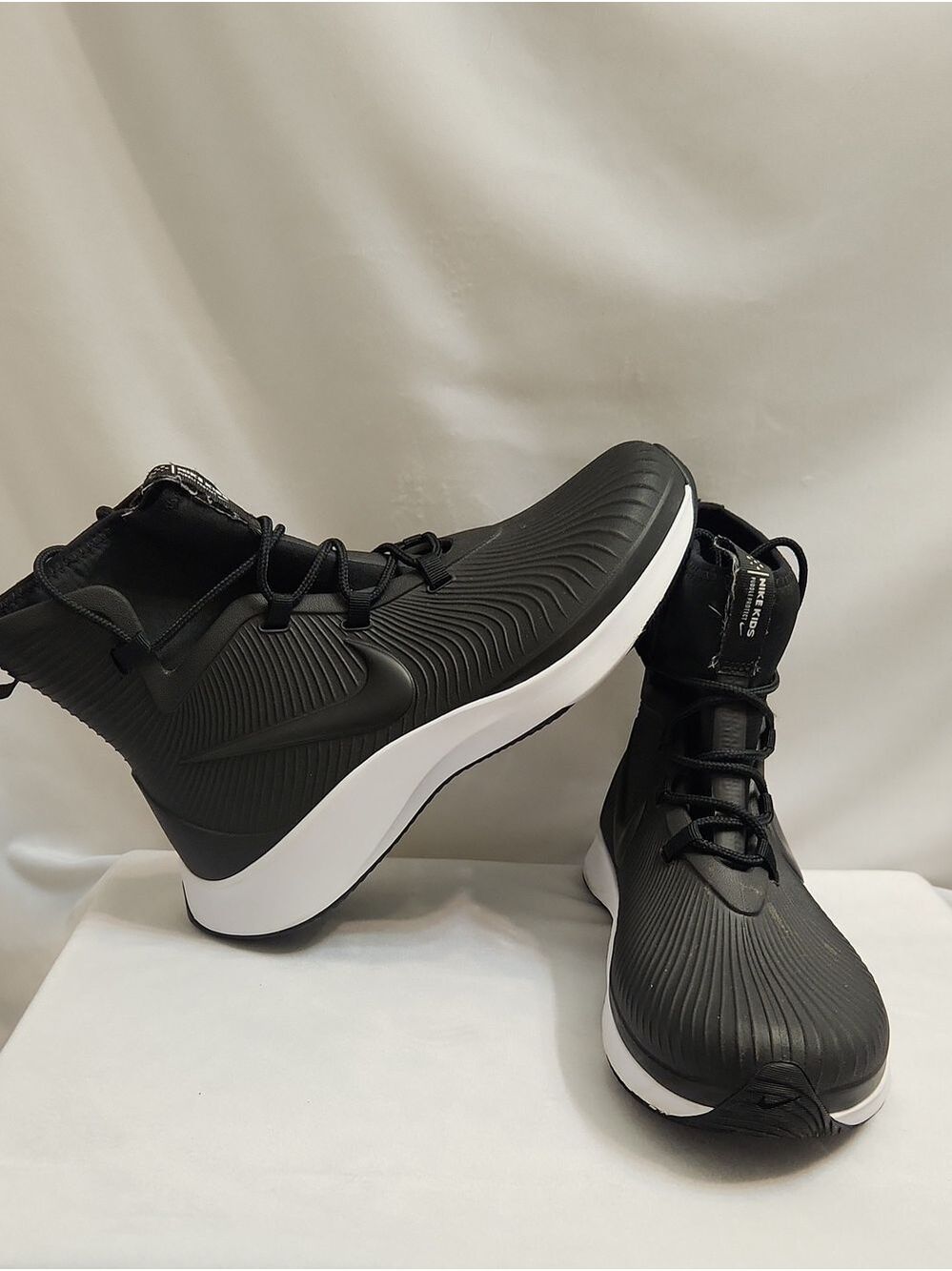 Nike Binzie Boot GS Black White High-Top Sneaker Boots (Size 6Y)